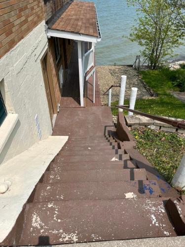 Pete's Lakefront Motel LLC - photo 11