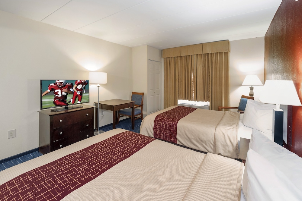 Red Roof Inn Annapolis - photo 12