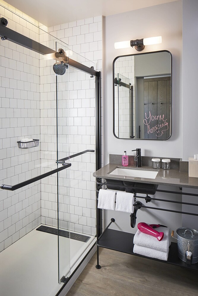 Moxy Denver Cherry Creek - photo 18