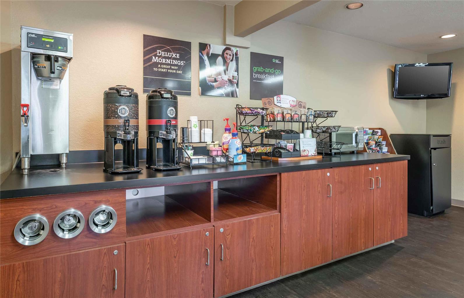 Extended Stay America Suites Jacksonville Deerwood Park - photo 6