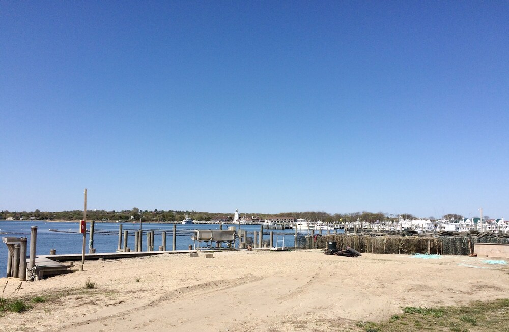Montauk Bungalows - photo 31