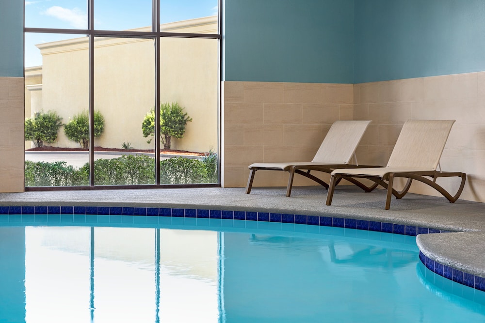 Holiday Inn Express Hotel & Suites Waycross by IHG - photo 27