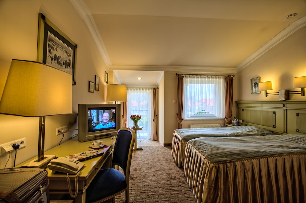 Hotel na Podzamczu - last minute hotel in Tarnowskie Gory