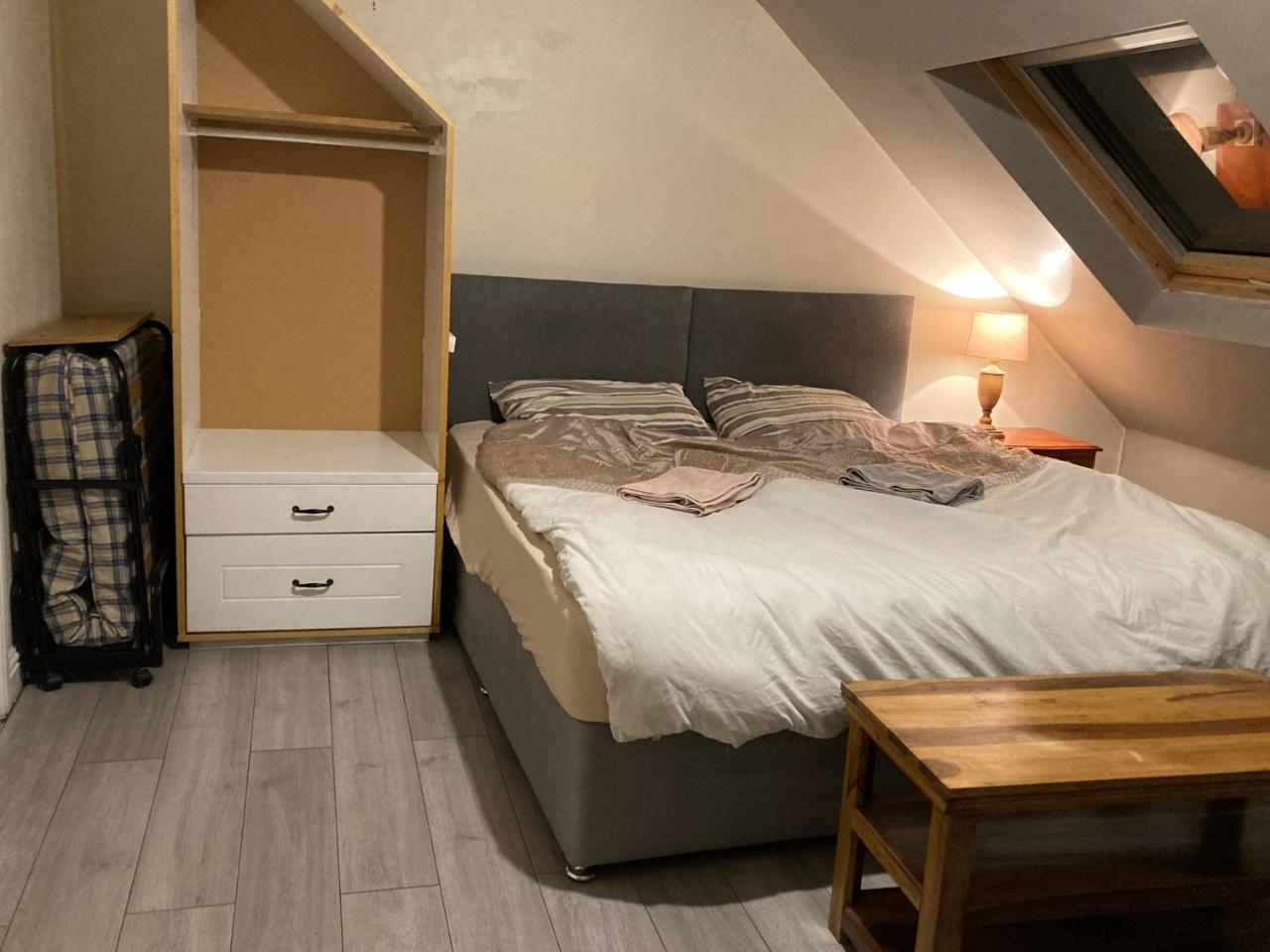 BFamily Jacks Court — hotel in Stalybridge