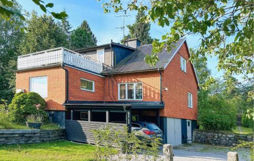 2 Bedroom Awesome Home In Växjö — 4-Star Luxury Hotel in Vaexjoe, Sweden