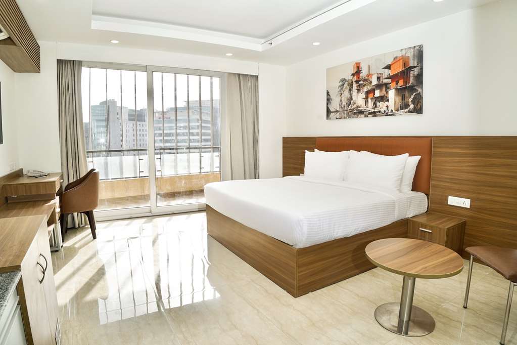 Alivaa Hotel Gurugram Sohna Road City Center