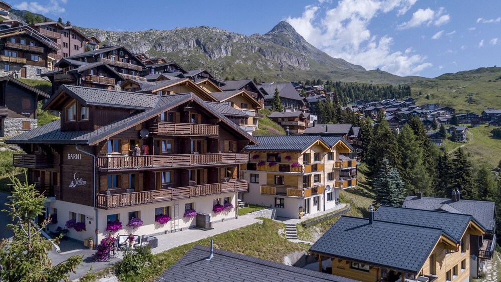 Hotel Slalom - carbon neutral hotel in Brig