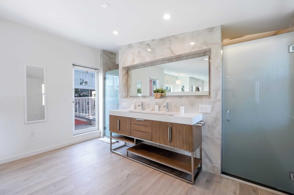 The Gower Street Bungalows by AvantStay - photo 20