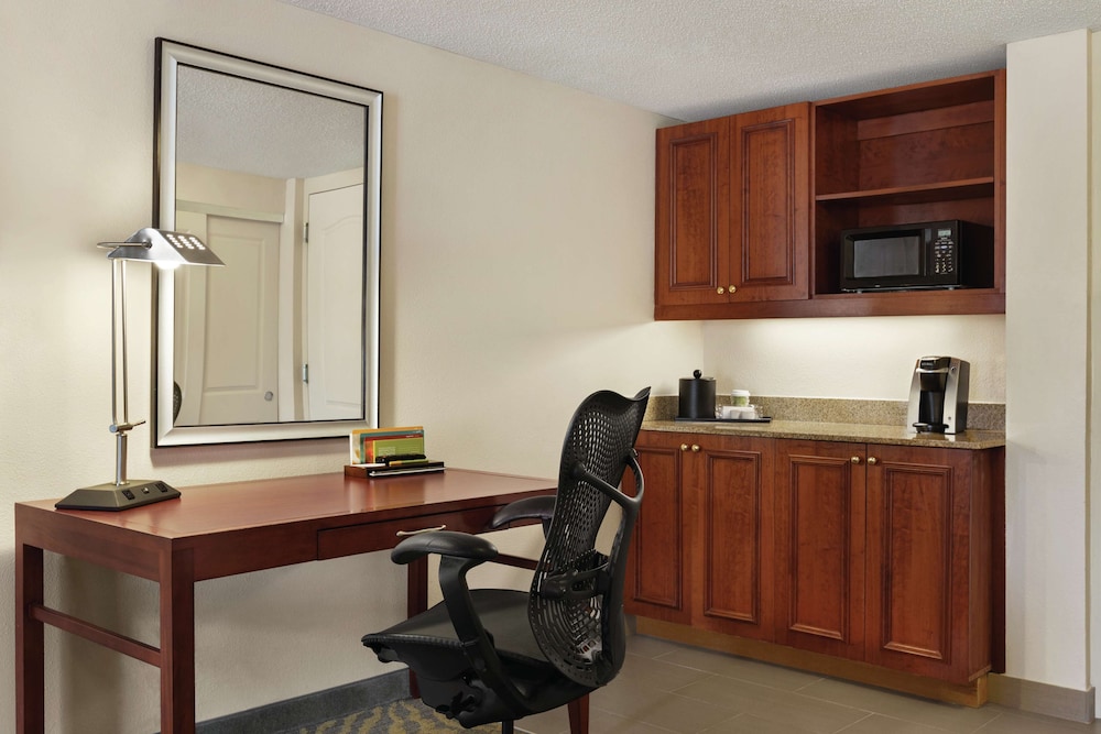 Hilton Garden Inn Shelton - photo 14
