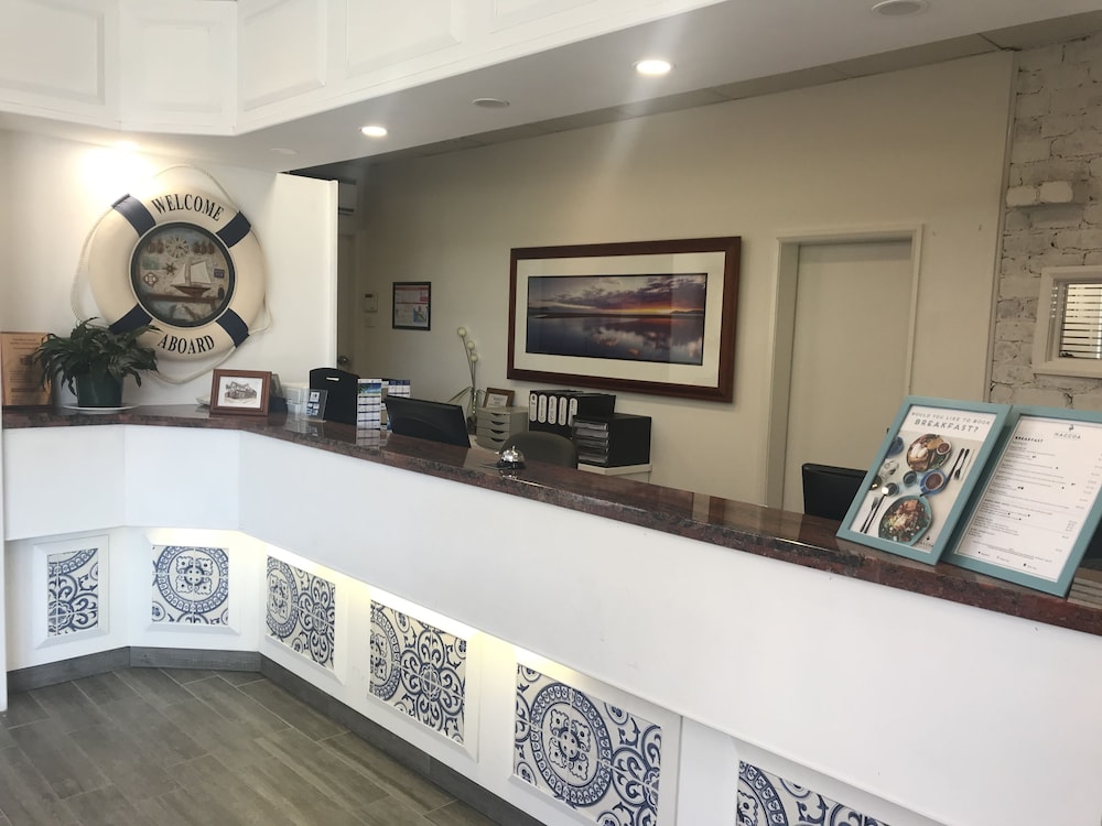 The Clan Terrigal — Wamberal — photo 2