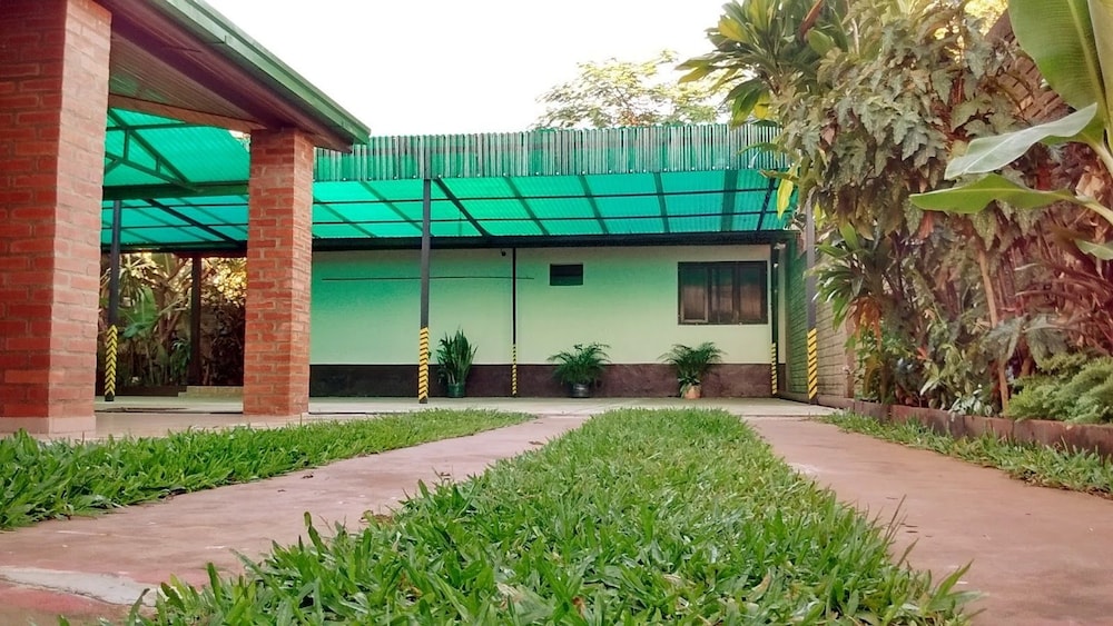 Apart hotel Las Guayabas in Puerto Iguazu, Argentina