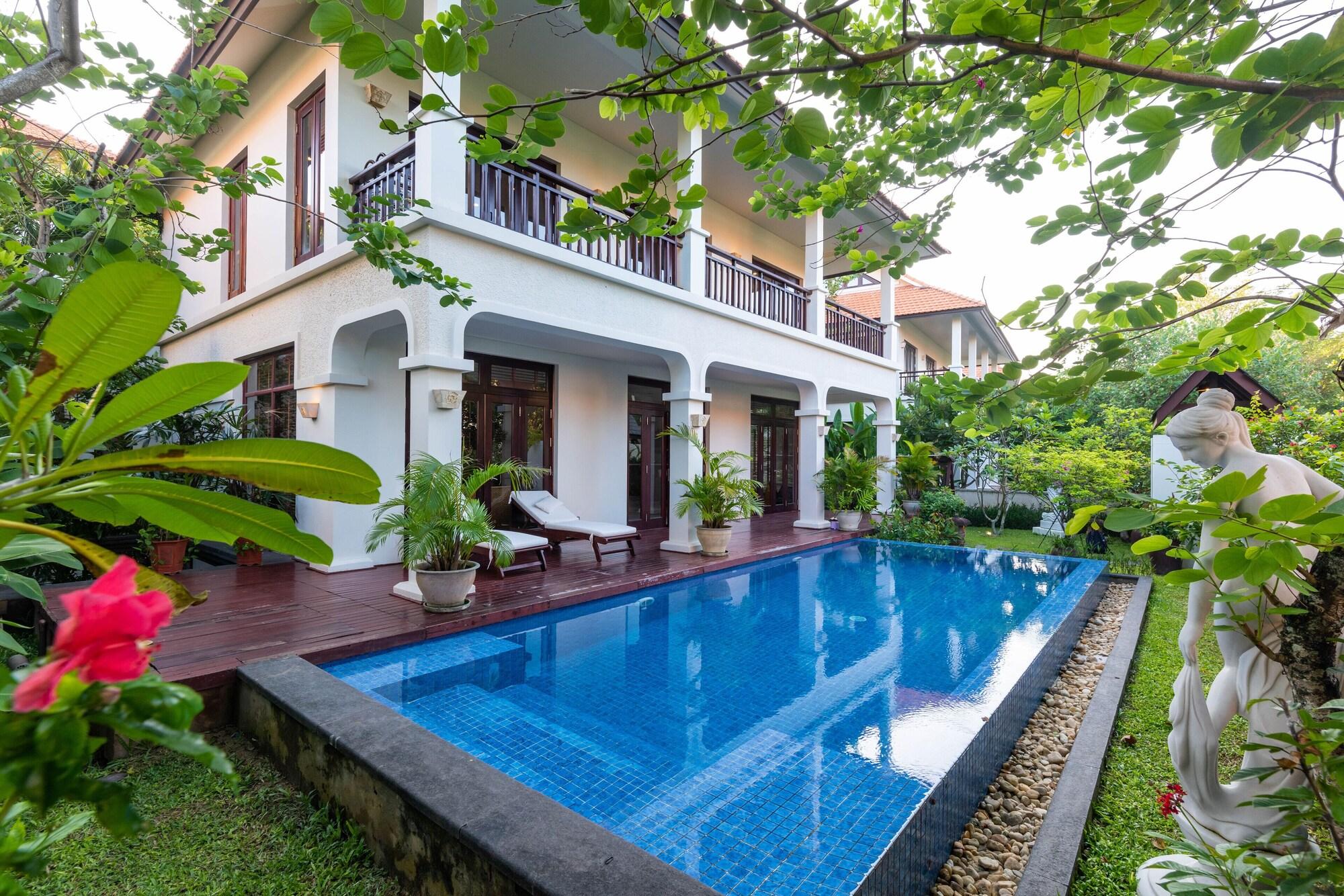 Luxury Danang Beach Pool Villa — 4-Star Luxury Hotel in Da Nang, Vietnam