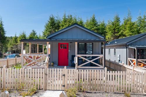 Sara Sea by Seabrook Hospitality in Huntington Beach, United States