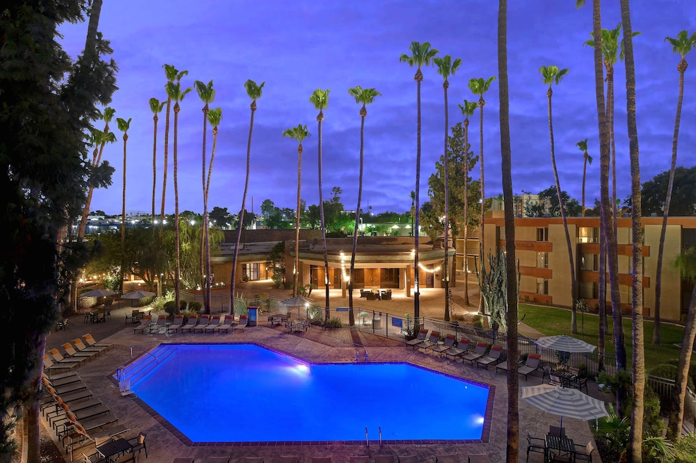 DoubleTree by Hilton Phoenix Tempe - photo 29