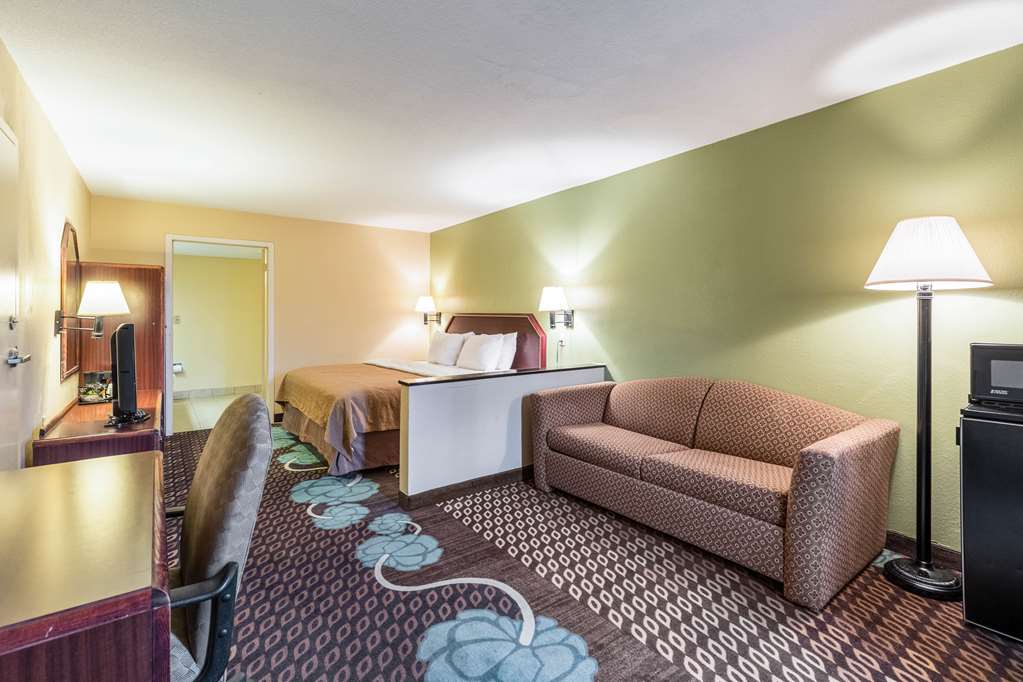 Quality Inn Alexandria - photo 20