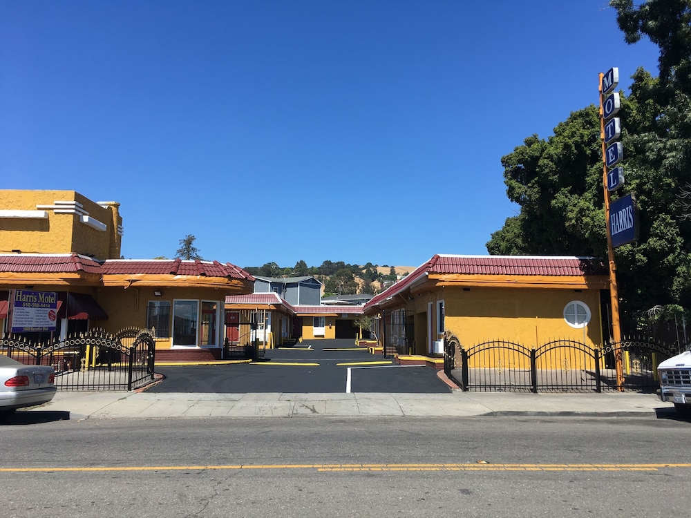 Harris Motel - photo 56