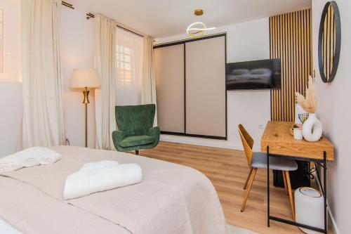 Split City Centre Apartment & Rooms Teali — 4-Star Luxury Hotel in Split, Croatia