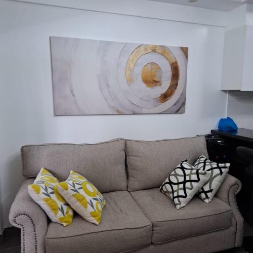 Dpfa's Elegant Fully Furnished One Bedroom Apartment