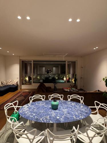 Luxury Attic in the City Garage Prenotabile in Parma, Italy