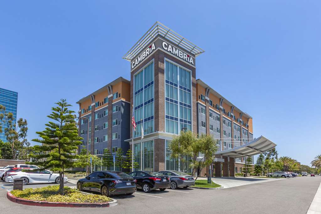Cambria Hotel LAX - photo 2