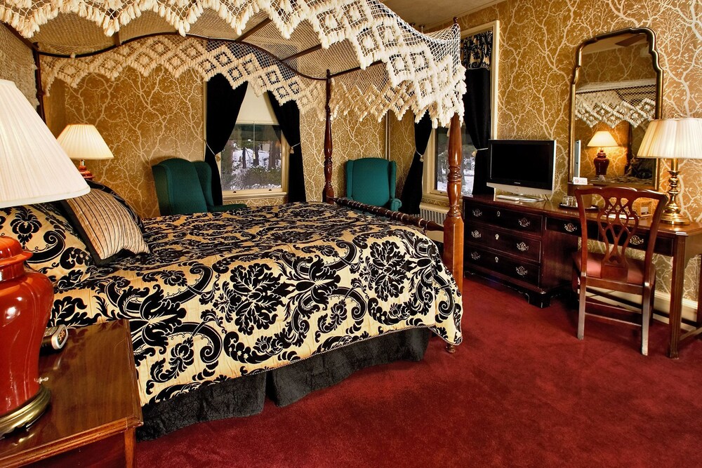 Stonehurst Manor - photo 12