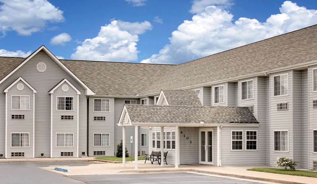 Microtel Inn & Suites by Wyndham Joplin - featured photo