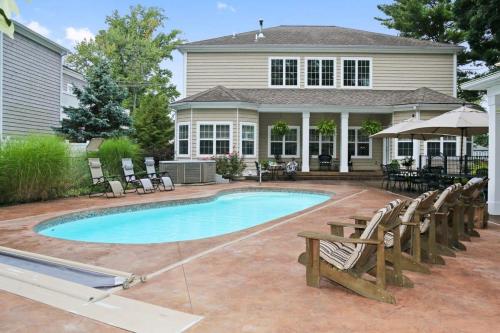 Inn Like a Lamb in South Haven, United States