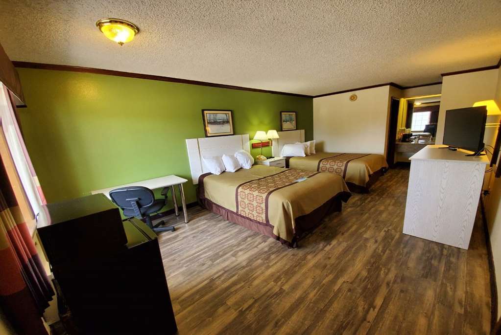 Days Inn by Wyndham Monett - photo 17