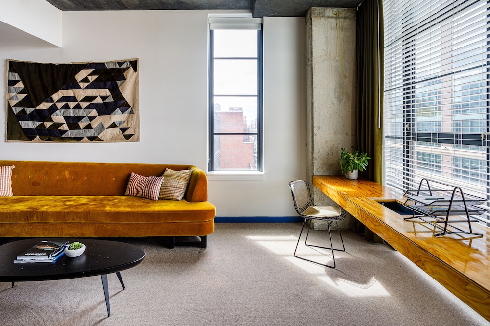 The Emily Hotel - photo 13