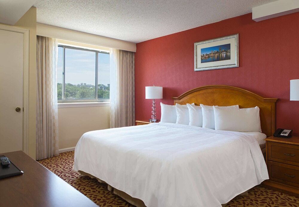 Towson University Marriott Conference Hotel - photo 2