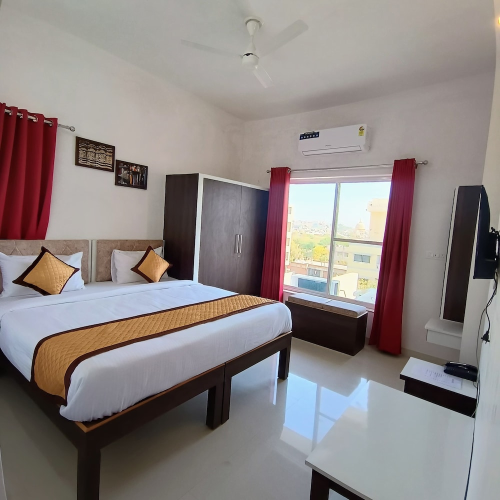 Hotel Arul's - last minute hotel in Udaipur