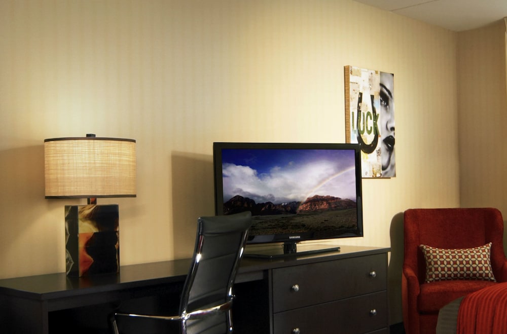 Boulder Station Hotel and Casino - photo 4