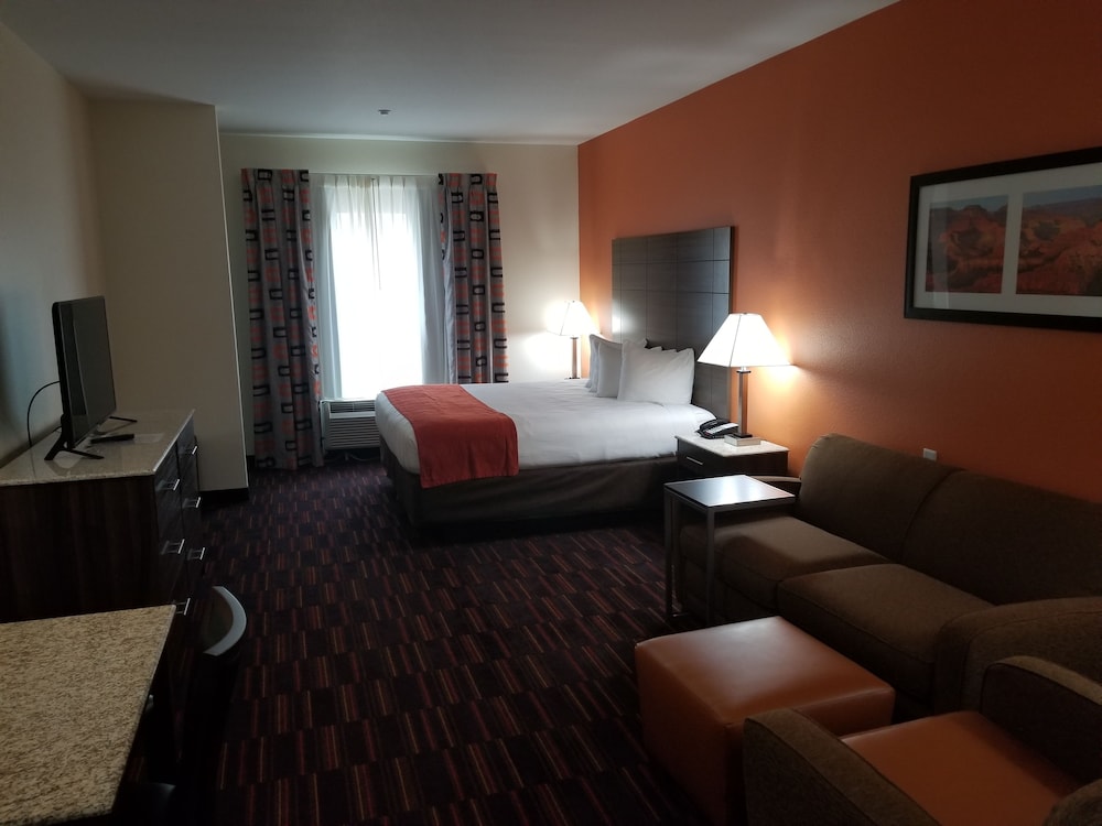 Home Away Suites - photo 23