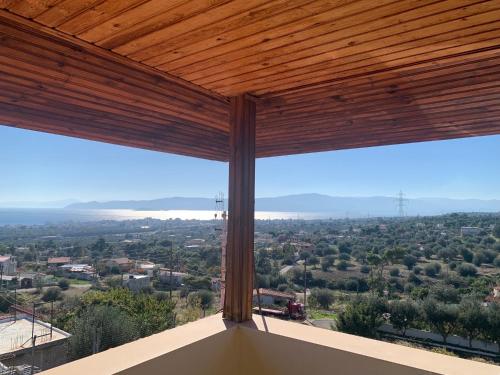 Krista's house — 4-Star Luxury Hotel in Agioi Theodoroi, Greece