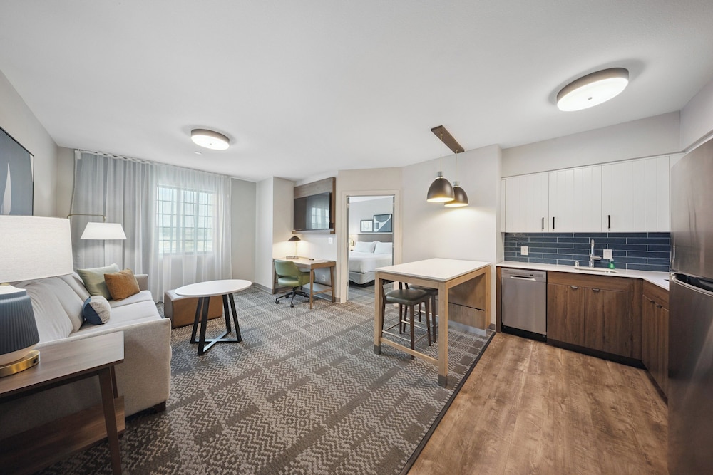 Staybridge Suites Sacramento Woodland - photo 64