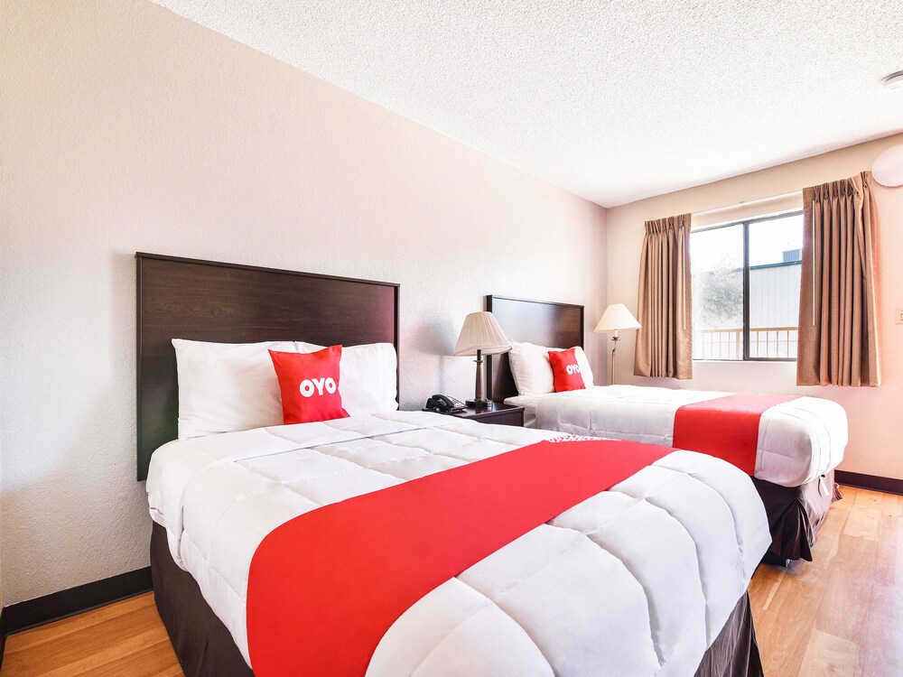 OYO Hotel Amarillo Downtown - photo 11