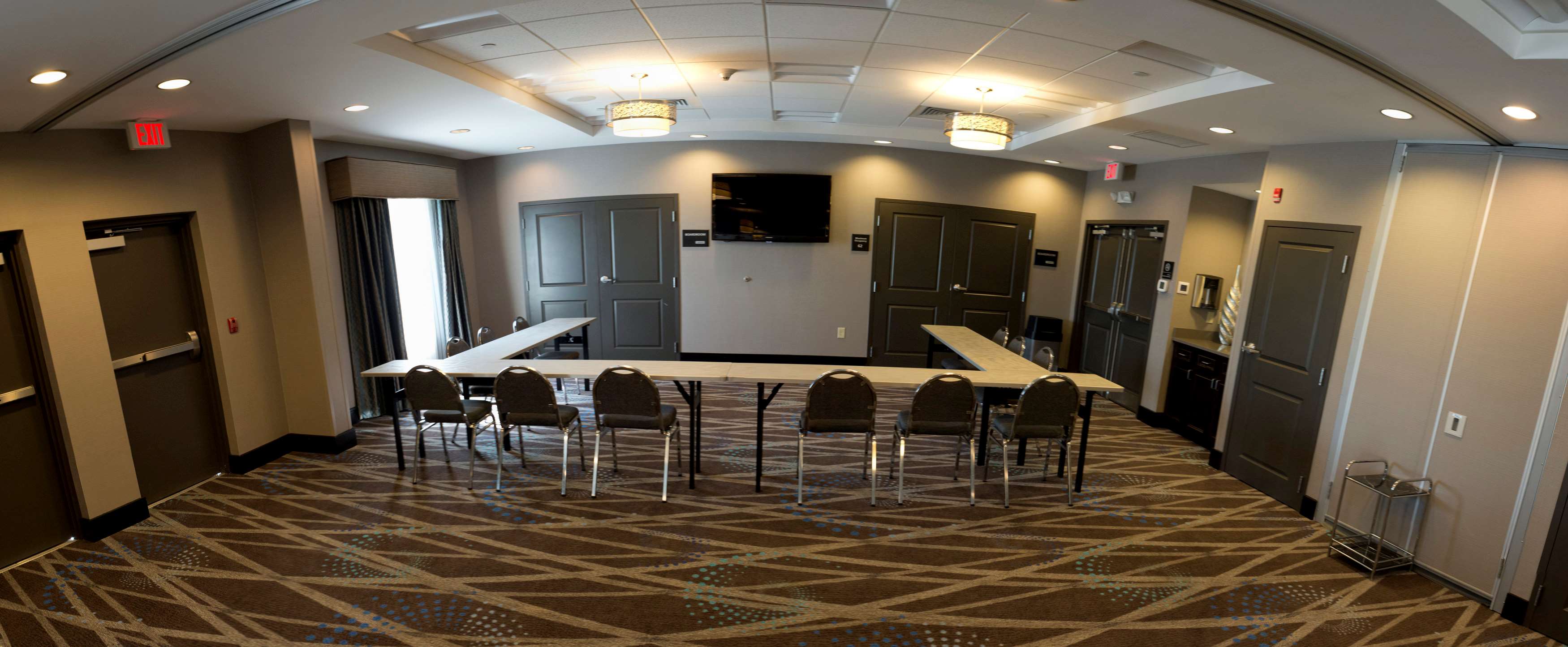 Hampton Inn Oxford Conference Center - photo 29