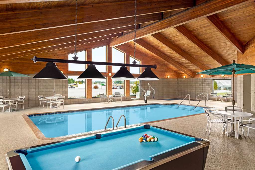 AmericInn by Wyndham Sauk Centre - photo 8