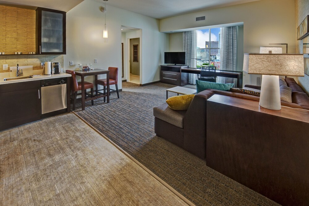 Residence Inn by Marriott Kansas City Downtown Convention - photo 12