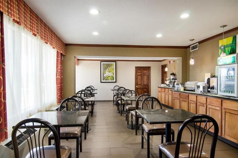 Quality Inn Merriam Kansas City - photo 23