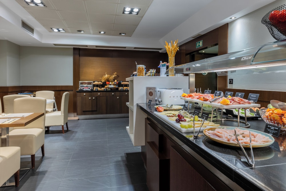 מזון ומשקאות