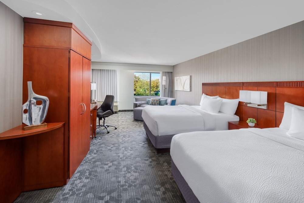 Courtyard by Marriott Philadelphia Montgomeryville - photo 15