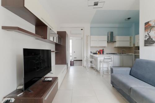 Guest Host Milano Brenta M3 Balcony Apt — 4-Star Luxury Hotel in Milan, Italy