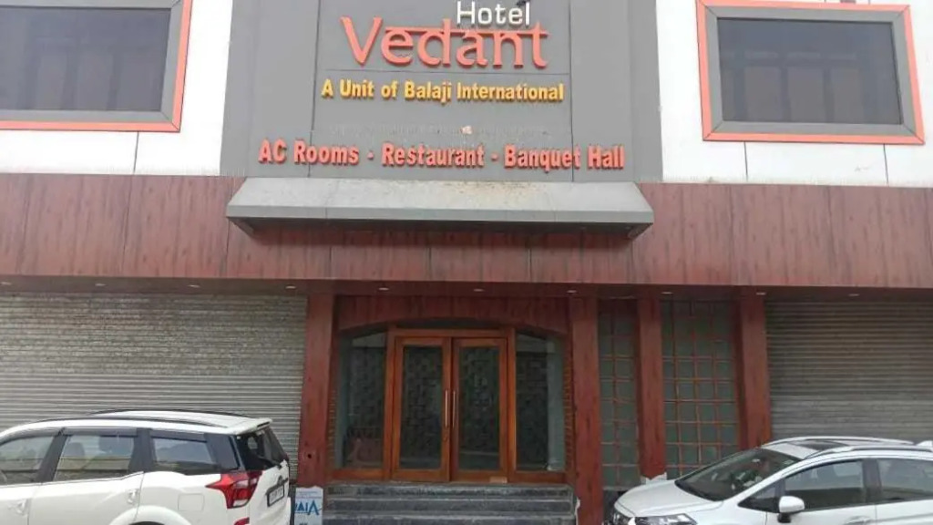 Pop 90621 Hotel Vedant in Barmer, India