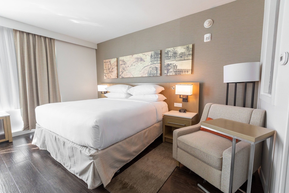 Delta Hotels by Marriott Raleigh Durham at Research Triangle Park - photo 10