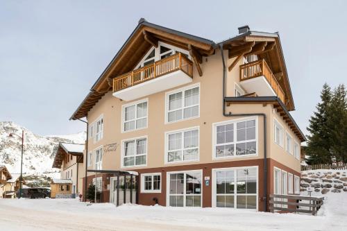 Appartement Haus Faßwald — 4-Star Luxury Hotel in Untertauern, Austria