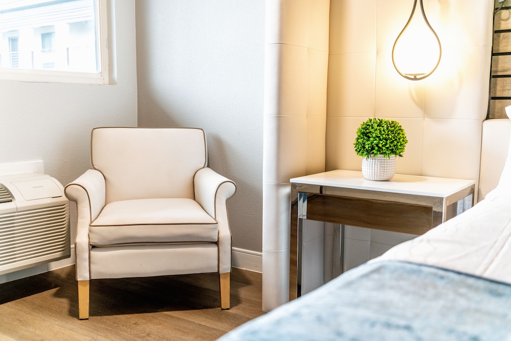 Aspire Inn Studios & Spas - photo 11