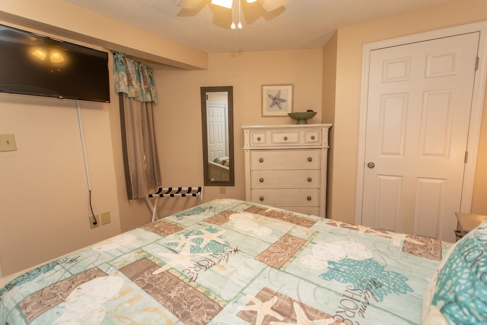 Royal Garden Resort 1506 2 Bedroom Condo by RedAwning - photo 3