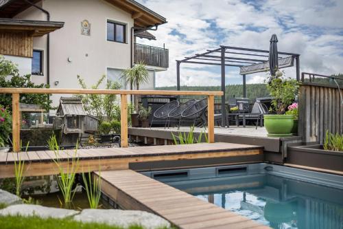 Residence Grünbacher — 4-Star Luxury Hotel in Chienes, Italy