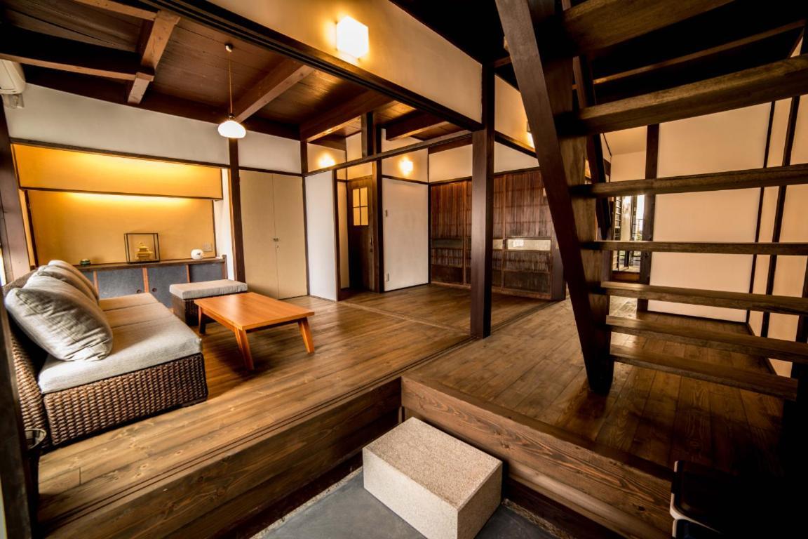京町家一棟貸しkyoto Machiya Stay En — 5-Star Luxury Hotel in Kyoto, Japan